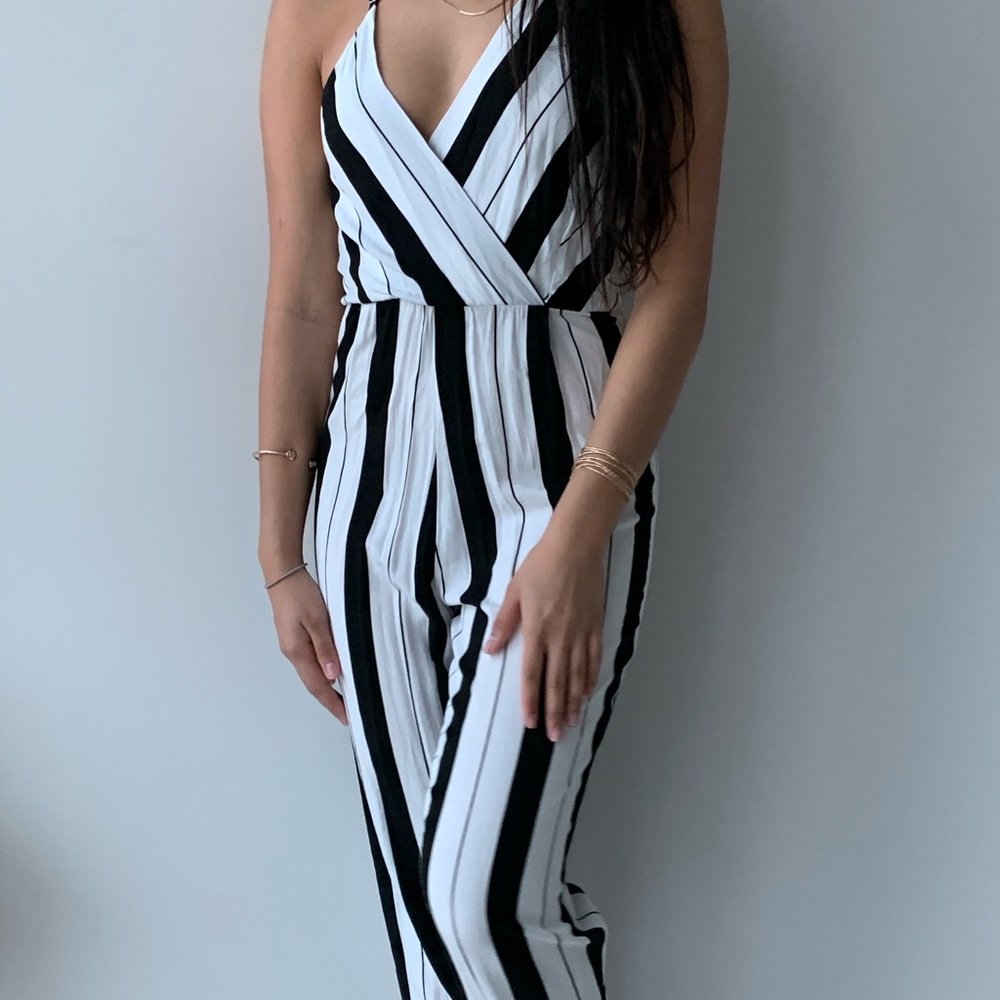 valija jumpsuit